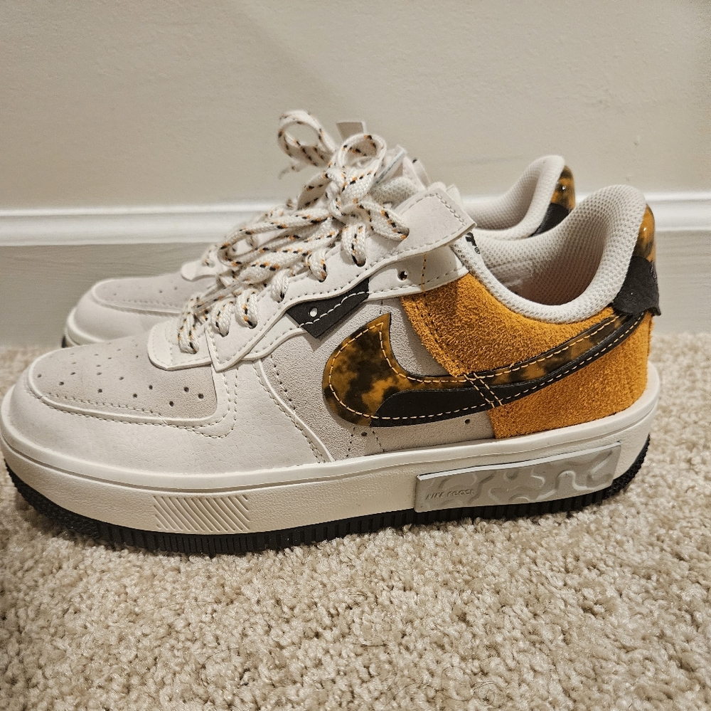 Nike Air Force 1 Fontanka Like new sz. 6.5 women's